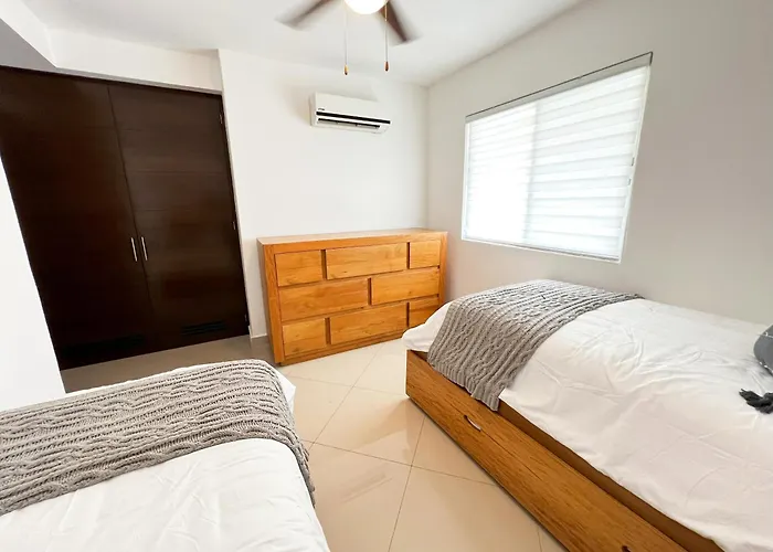 Apartment Spacious With Terrace, Pool And Access