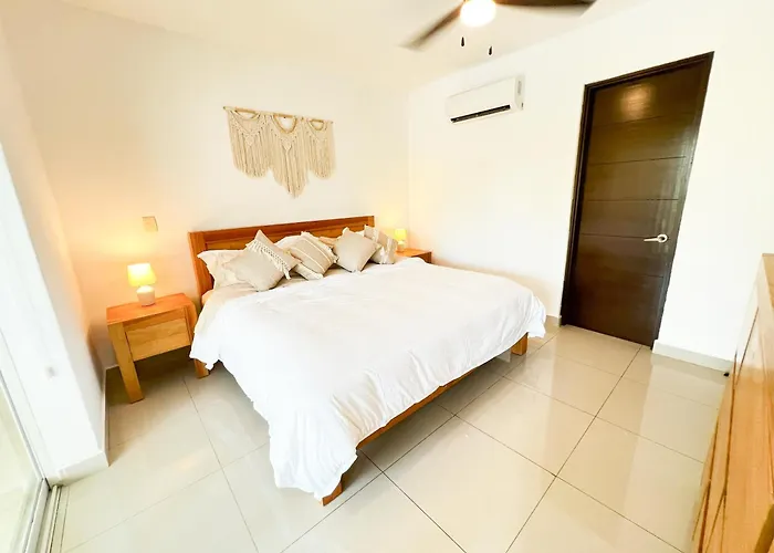 Spacious With Terrace, Pool And Access Apartment Puerto Aventuras