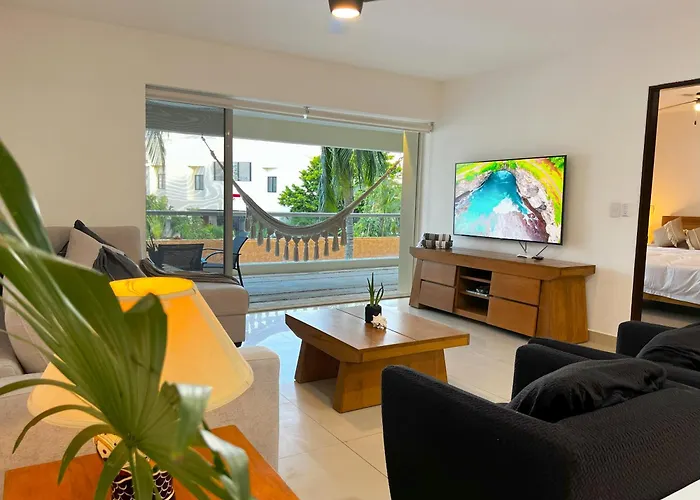 Spacious With Terrace, Pool And Access Puerto Aventuras