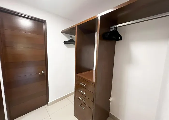Spacious With Terrace, Pool And Access Apartment *