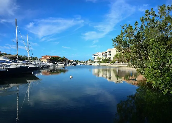 Spacious With Terrace, Pool And Access Apartment Puerto Aventuras
