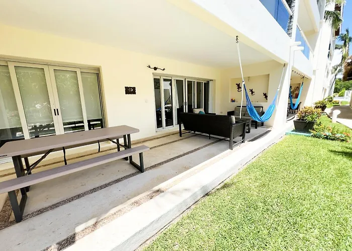Spacious With Terrace, Pool And Access Apartment *