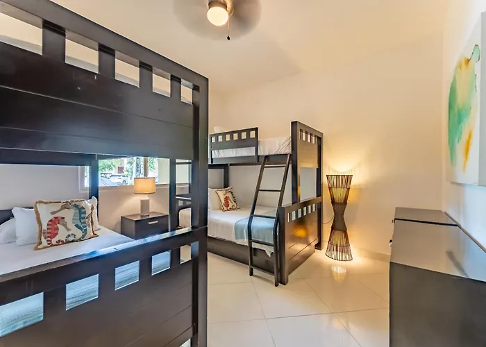 Spacious With Terrace, Pool And Access Apartment *