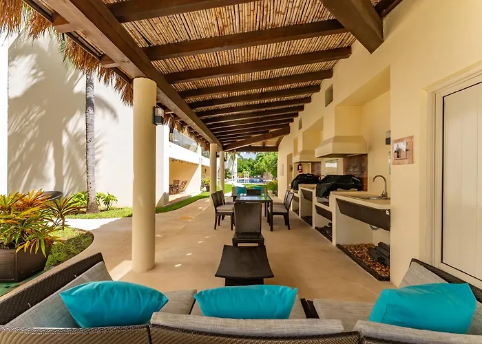 Apartment Spacious With Terrace, Pool And Access