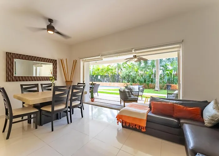 Spacious With Terrace, Pool And Access Apartment