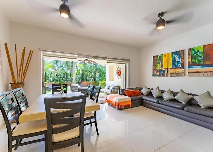 Spacious With Terrace, Pool And Access Apartment *