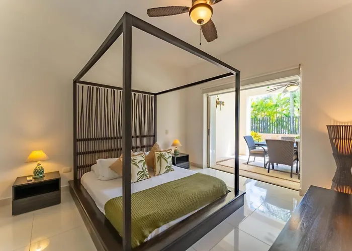 Spacious With Terrace, Pool And Access Apartment Puerto Aventuras