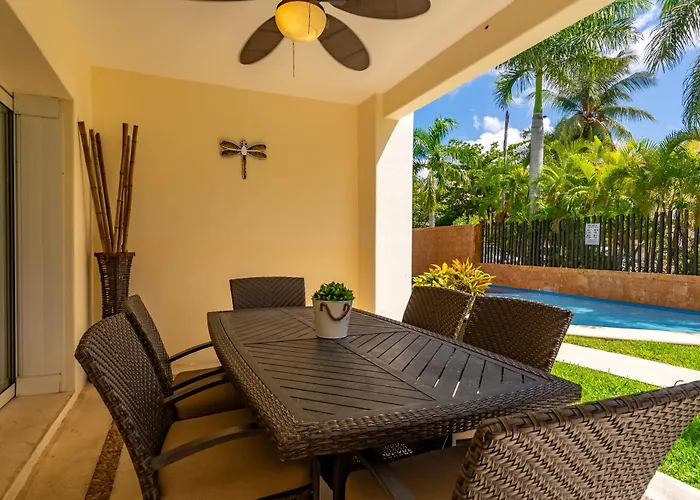 Spacious With Terrace, Pool And Access Puerto Aventuras
